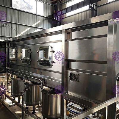 καθαρή μηχανή πλήρωσης νερού 1000BPH Monoblock προμηθευτής