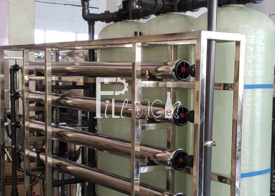 Πόσιμο νερό 2000 εγκαταστάσεις LPH RO με το UV αποστειρωτή προμηθευτής
