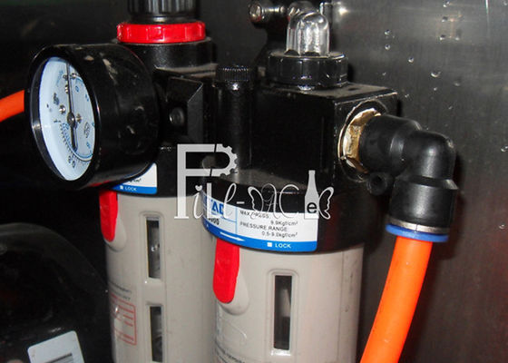 Ηλεκτρικό Drive πλήρες αυτόματο μπουκάλι 450BPH 20L μηχανή πλήρωσης μπουκαλιών 5 γαλονιού για το μεταλλικό νερό προμηθευτής