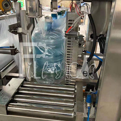 2.5kw αυτόματη 5 μηχανή συσκευασίας μπουκαλιών νερό γαλονιού 2200bph προμηθευτής